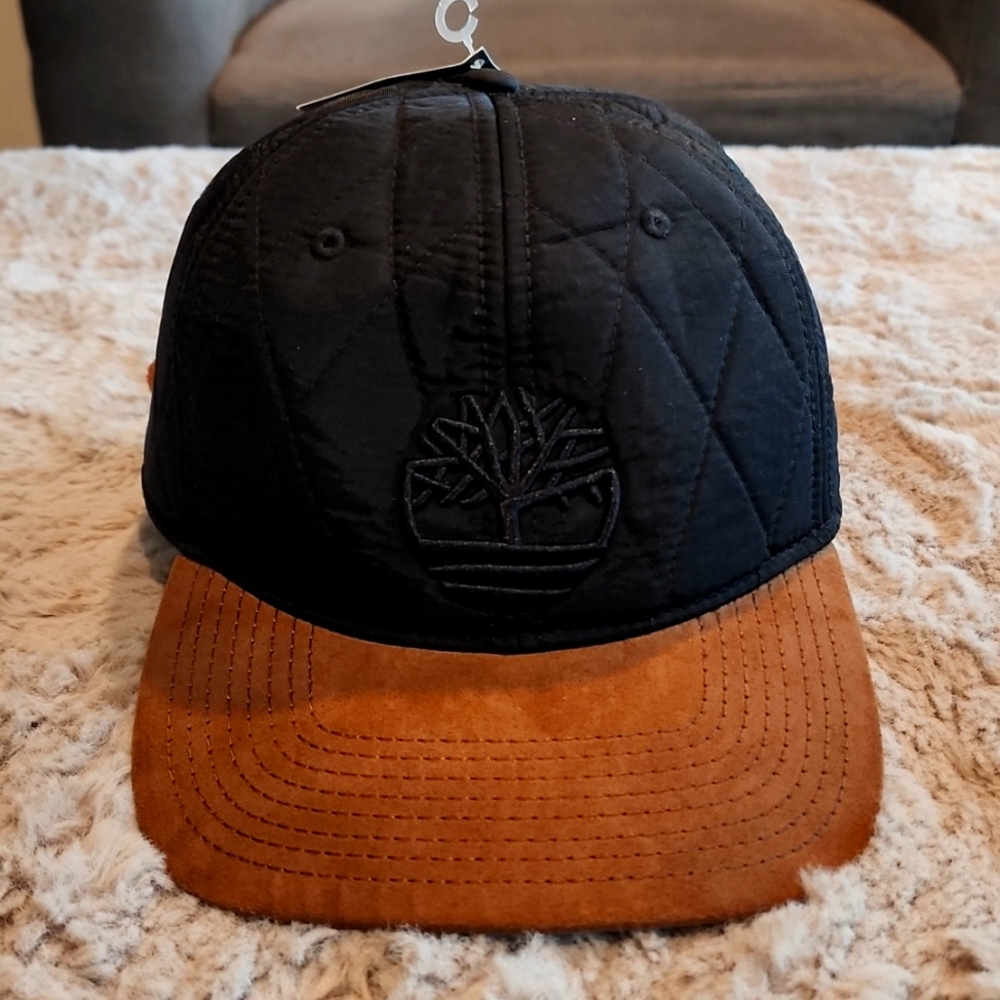 Men's Timberland Hat with Brown Suede Bib and Black Thinsulate Top  (NEW&NICE)